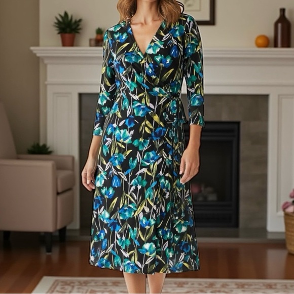 The Limited. Faux Wrap Dress. Floral Multicolor. Pullover. Size Small - Picture 2 of 11